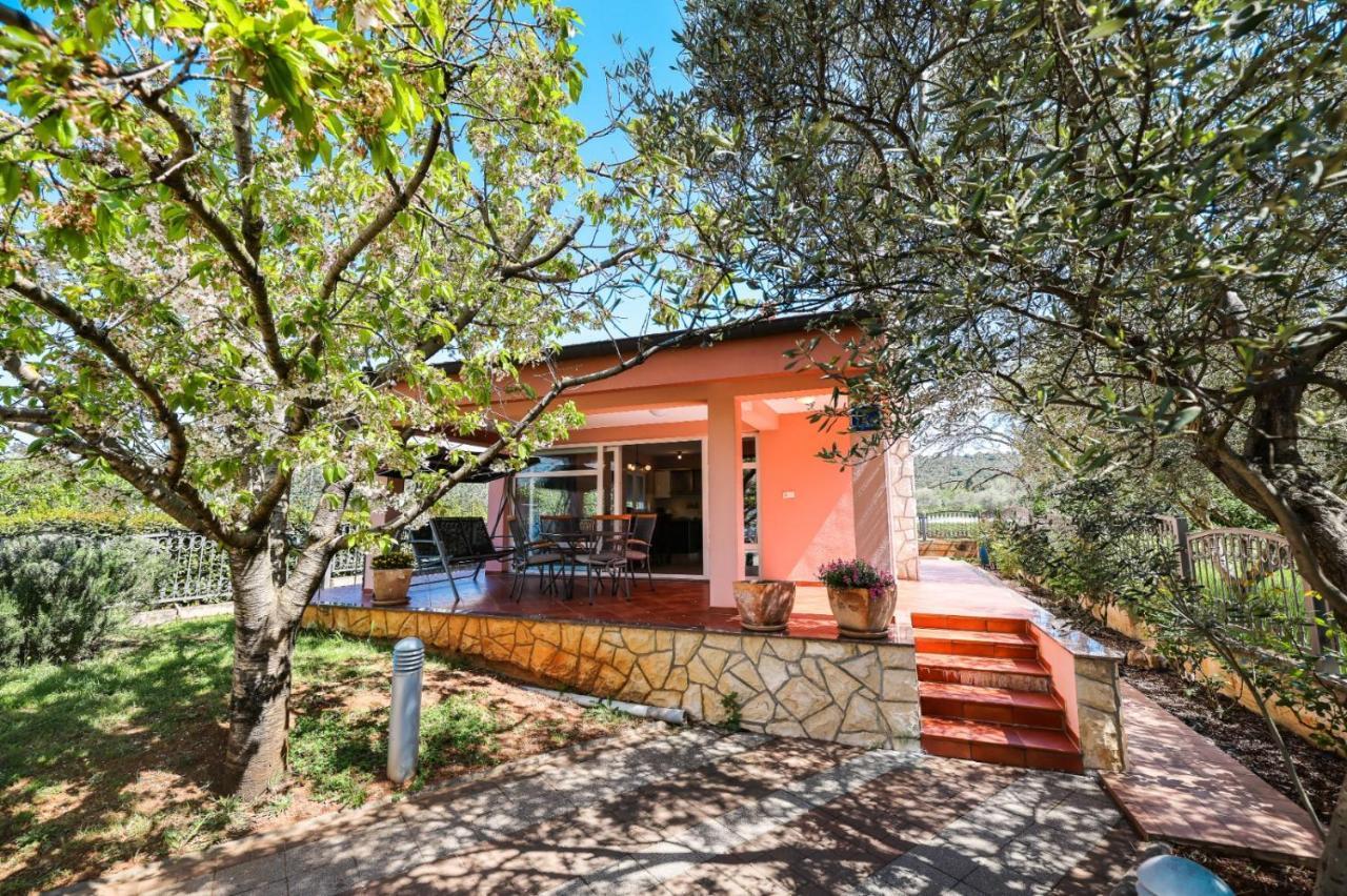Holiday Home Cvita Sukošan Zewnętrze zdjęcie